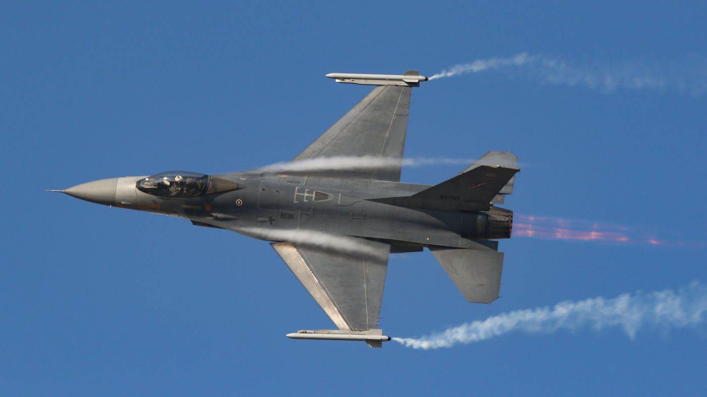 Reuters: Grecia alocă încă 4 miliarde de dolari pentru armament american
